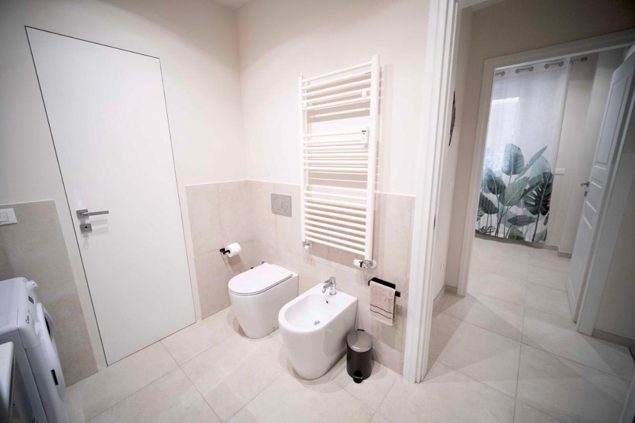 Appartamento Moderno ❴ 300 Mt. Da Porta Nuova ❵ Turin Exterior photo